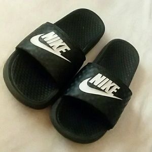 Nike slides